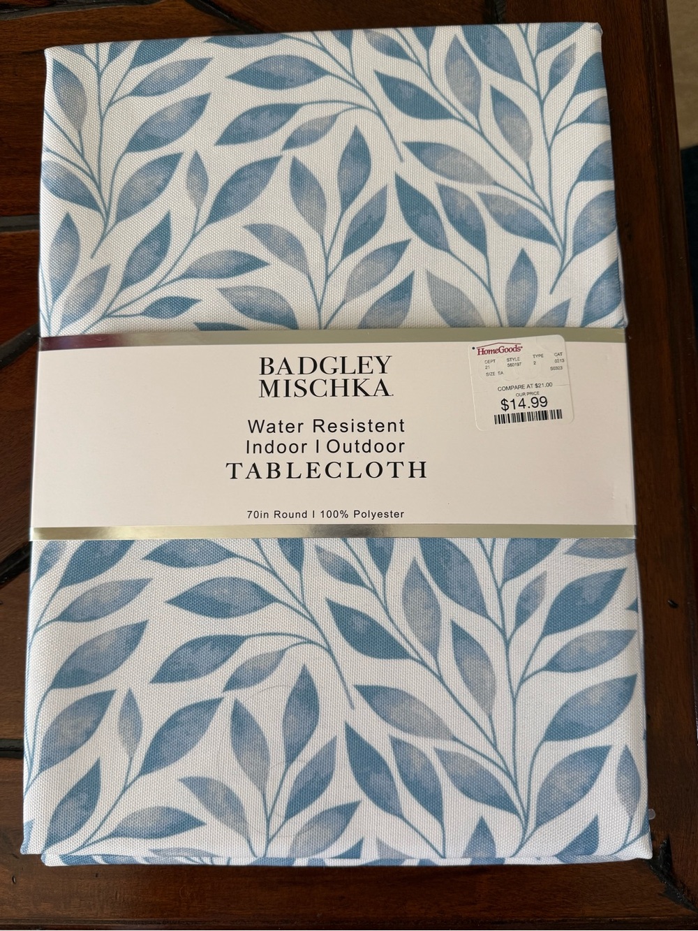 NEW Badgley Mischka Water Resistant Indoor/Outdoor Tablecloth - Blue Leaf